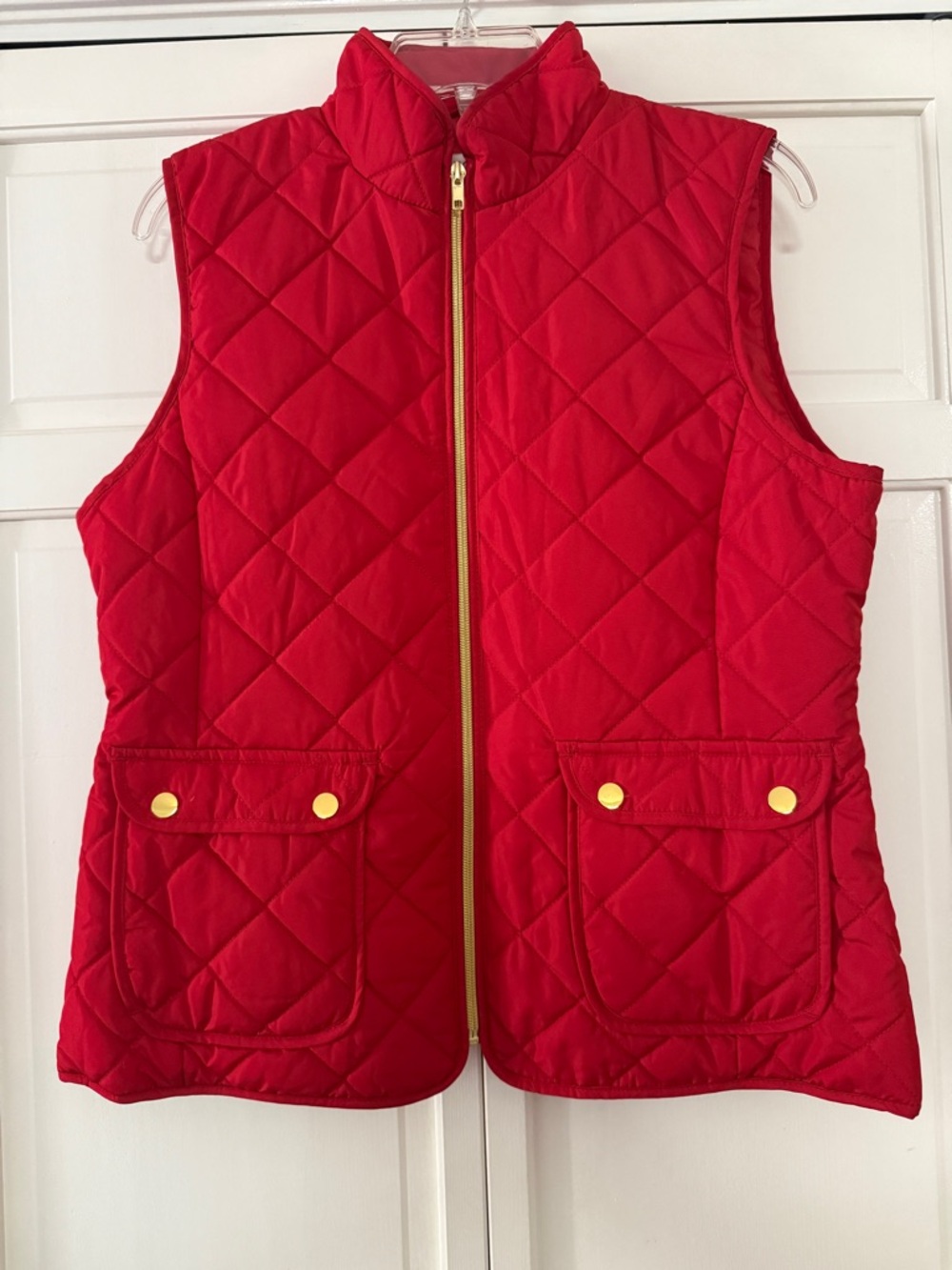 St. John’s Bay lightweight quilted vest. Women’s Size M.